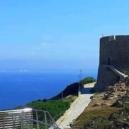 ゲストハウス Central Rooms サンタ・テレーザ・ガッルーラ