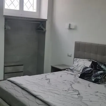 Πανσιόν Central Rooms 4*